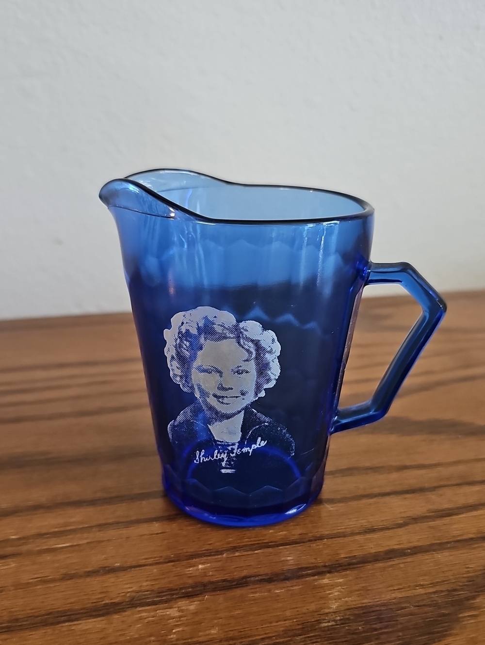 Vintage 1930's SHIRLEY TEMPLE Hazel Atlas Cobalt Blue Glass Pitcher Tote 8